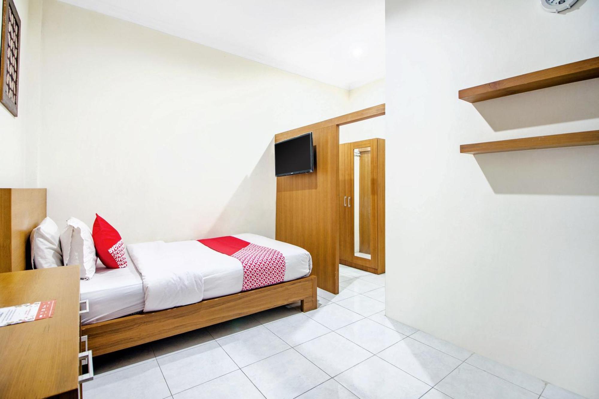 Hotel Super Oyo 250 De'Gadri Ndalem Jarakan Exterior foto