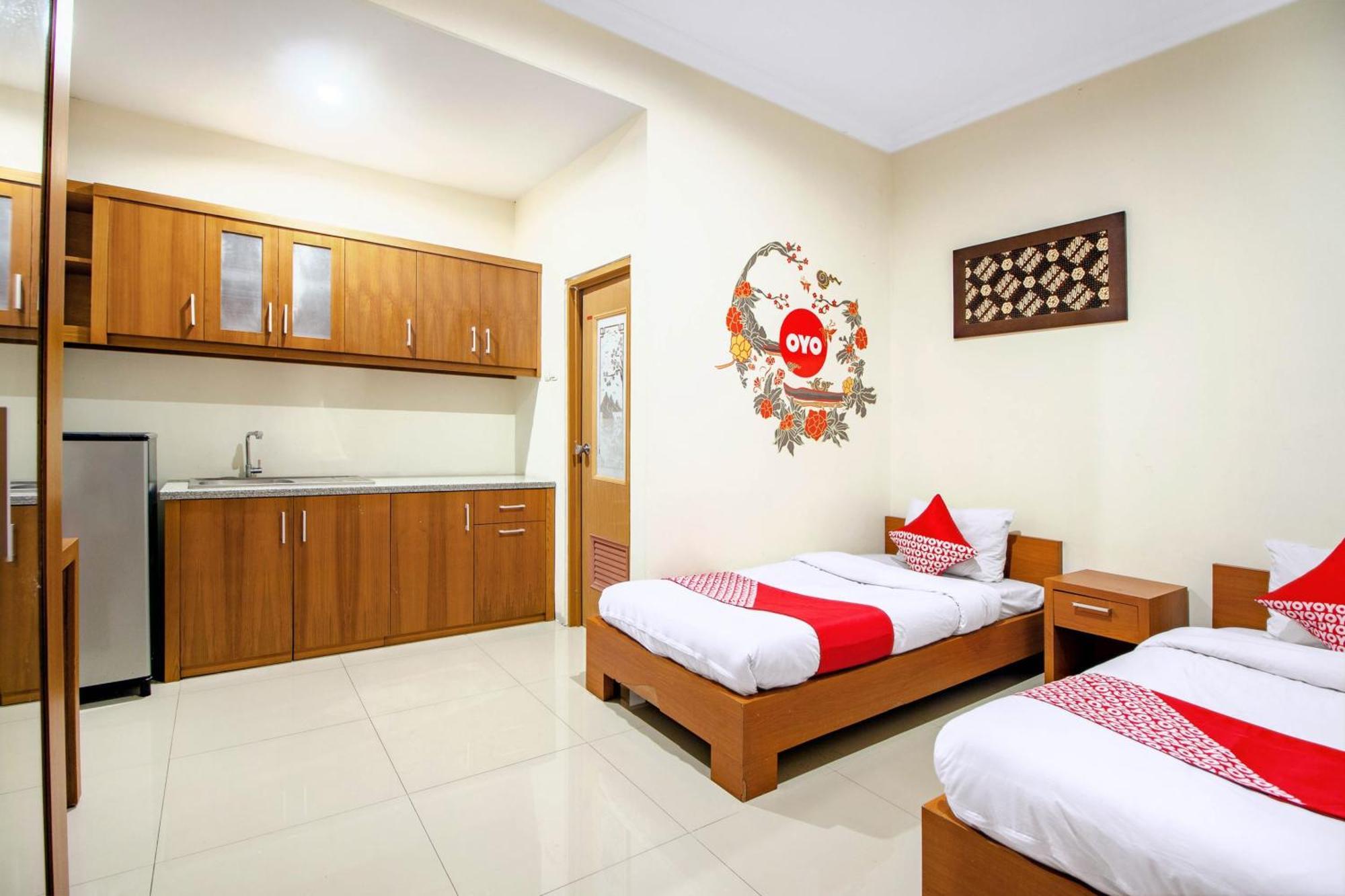 Hotel Super Oyo 250 De'Gadri Ndalem Jarakan Exterior foto