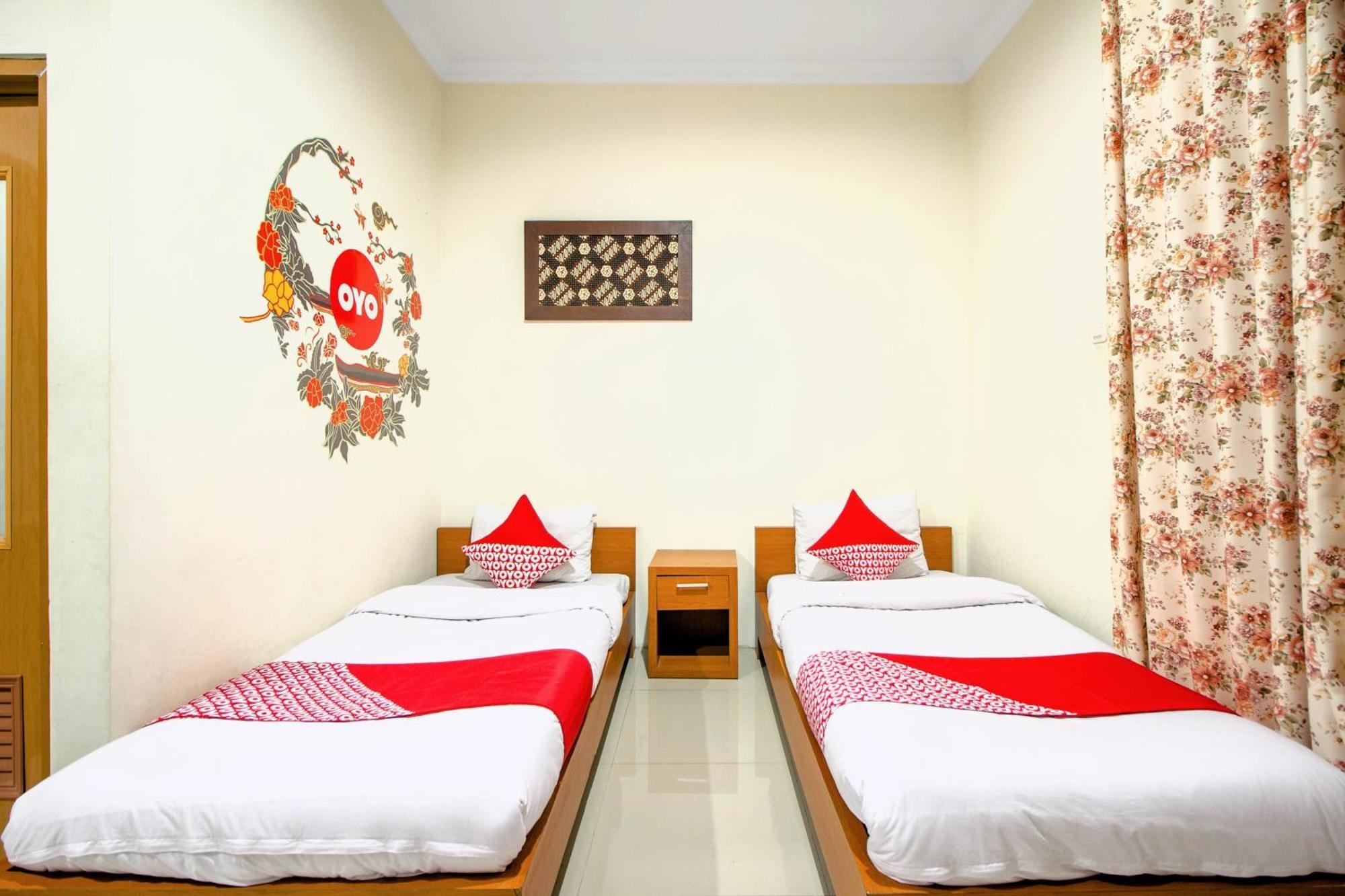 Hotel Super Oyo 250 De'Gadri Ndalem Jarakan Exterior foto